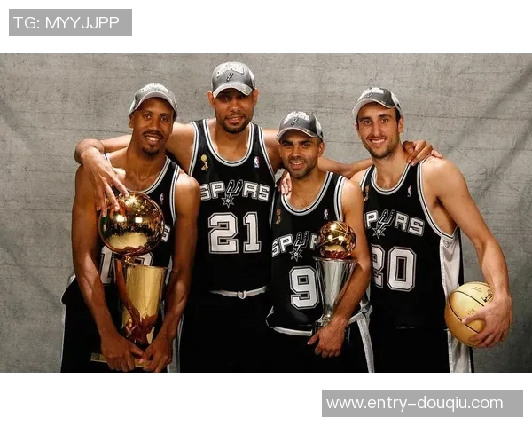 帕克回忆哈珀与卡斯尔的无畏精神感慨与吉诺比利的昔日勇气相似