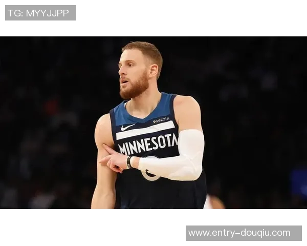 迪文岑佐半场表现抢眼里德全能发挥助力球队对抗湖人